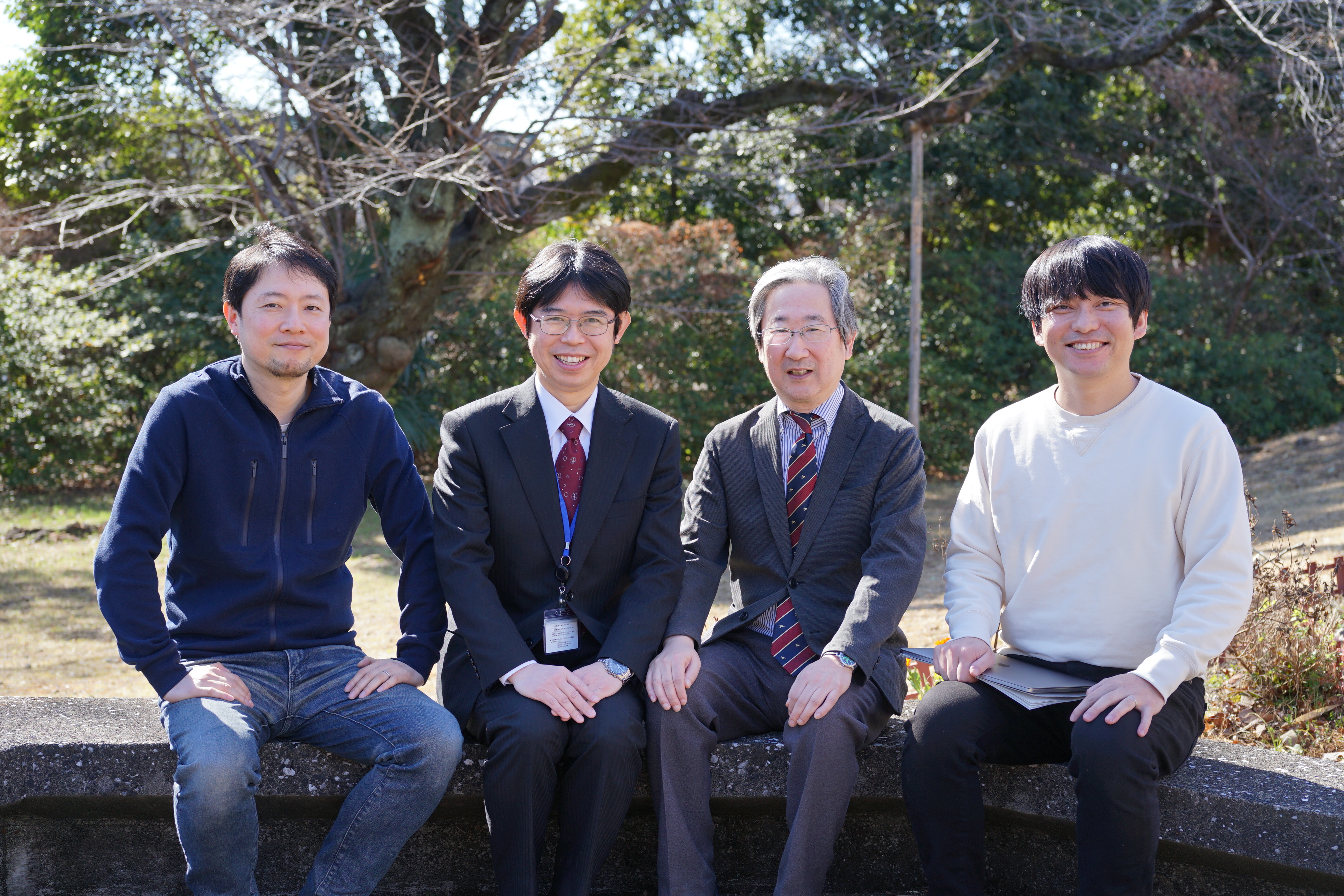 写真：荘島宏二郎教授、橋本貴充准教授、石岡恒憲教授、宮澤芳光准教授